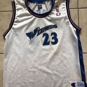 Kids XL Jordan Washington Wizards bball jersey.